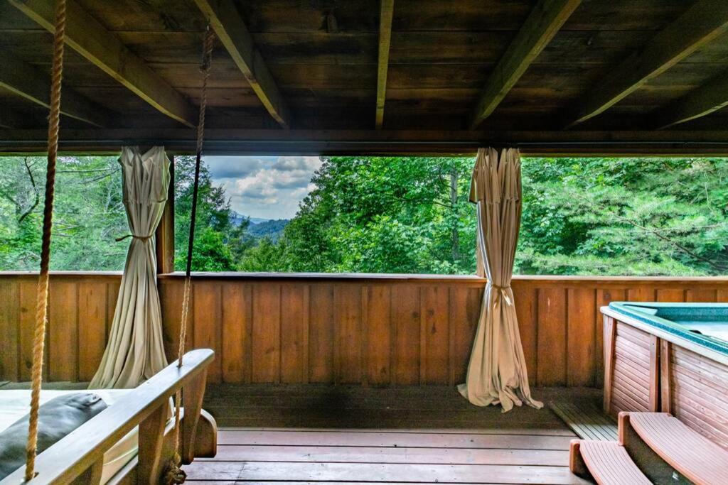 Nice View Fireplace, Hot Tub, Porch Bed, Private Севьервилл Экстерьер фото