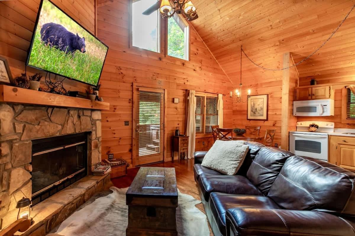 Nice View Fireplace, Hot Tub, Porch Bed, Private Севьервилл Экстерьер фото